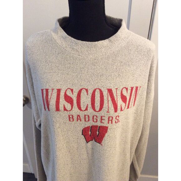 Wisconsin Badgers Soft Long sleeve Sweater Plus size XXL Women's - Picture 4 of 5